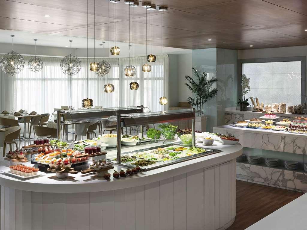 Novotel Jeddah Tahlia Restaurante foto